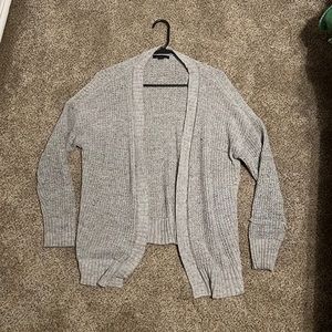 American Eagle Cardigan Grey